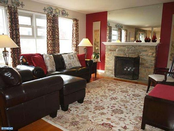 3rd image of 106 Lakedale Dr