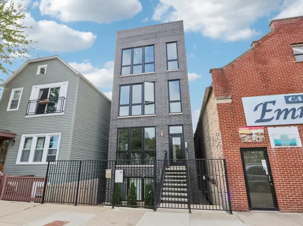 1913 W 19th St #3, Chicago, IL 60608