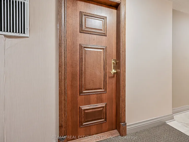 4900 Glen Erin Dr #1611 — Photo 25