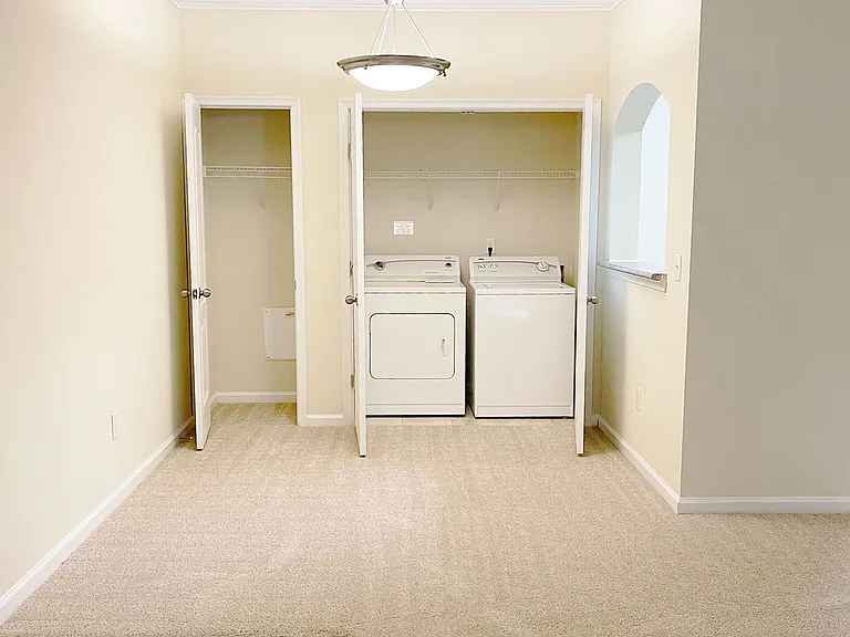 Clairmont at Farmgate — Photo 30