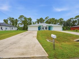 4613 29th St SW, Lehigh Acres, FL