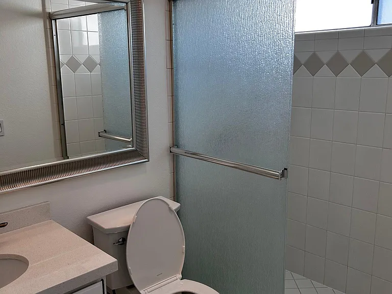 5455 Sylmar Ave #205 — Photo 25