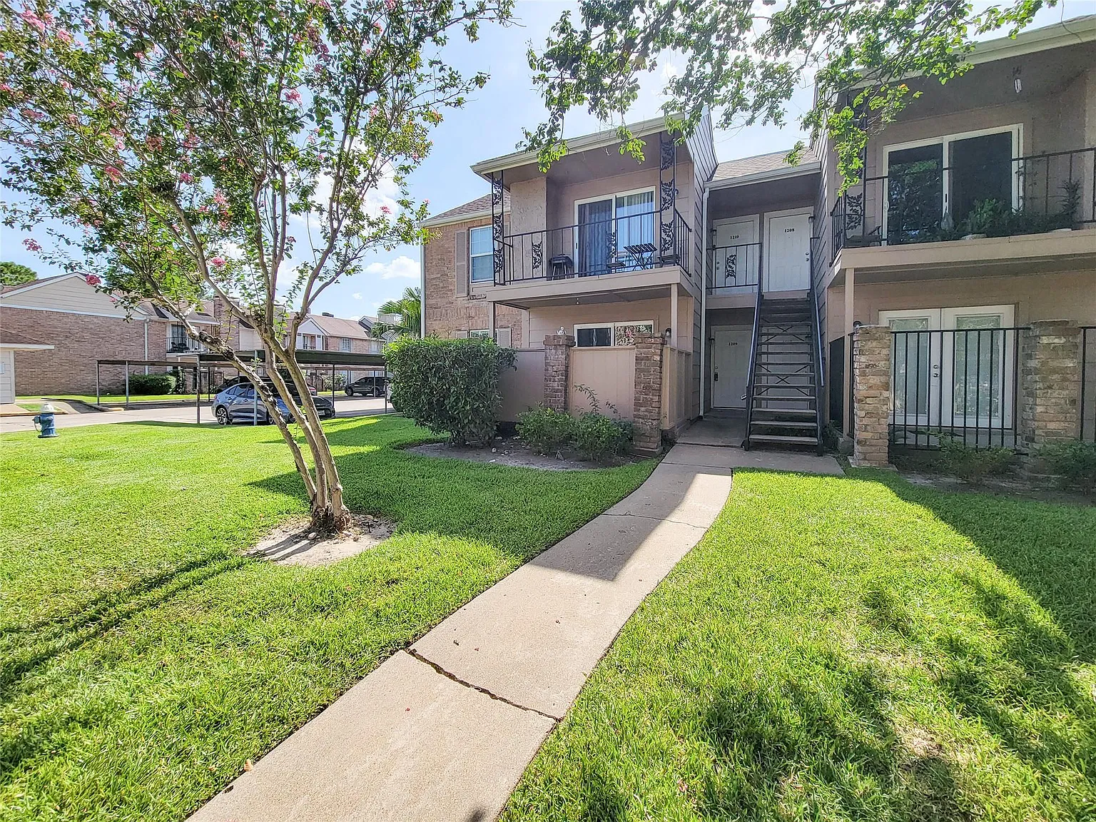 1 bed, 1.0 bath, 640 sqft, $1,100 — Photo 4