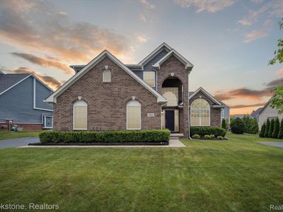 7422 S Village Dr, Clarkston, MI, 48346