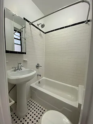 Rented by City Connections Realty | media 14