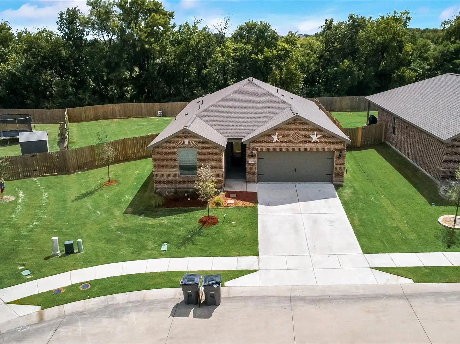 3 bed, 1656 sqft, $2,000 — Photo 4