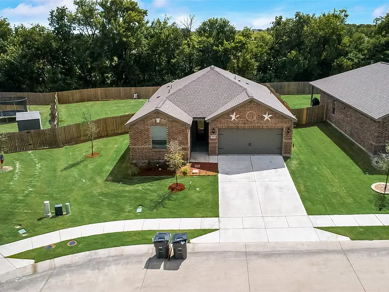 1503 Hill Top Ct — Photo 4