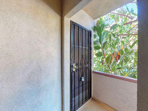 5th image of 2332 S Beverly Glen Blvd APT 4