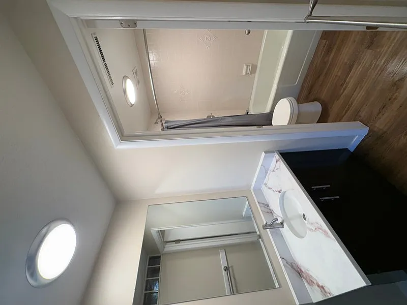 2 bed, 1.0 bath, 950 sqft, $1,350 — Photo 4