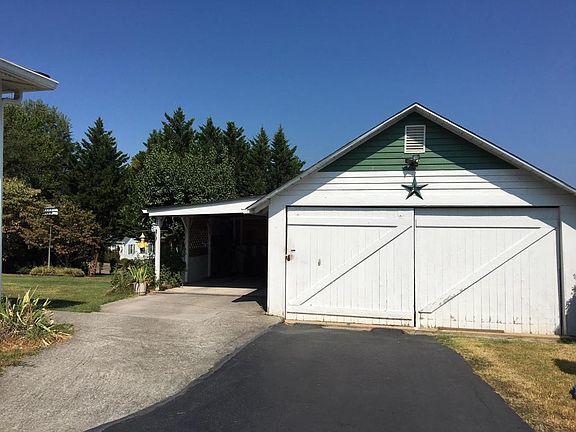 4th image of 231 Hillcrest Dr