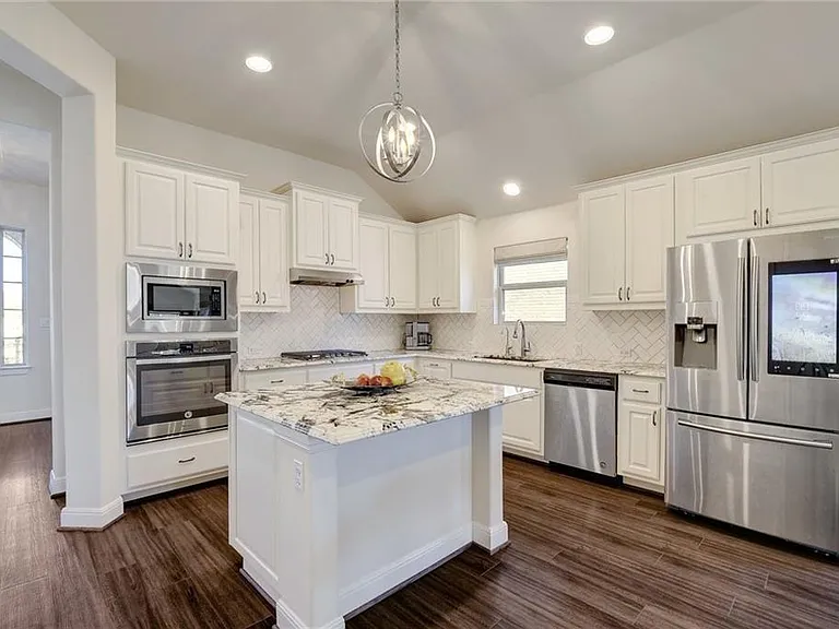 209 Wynnpage Dr — Photo 2