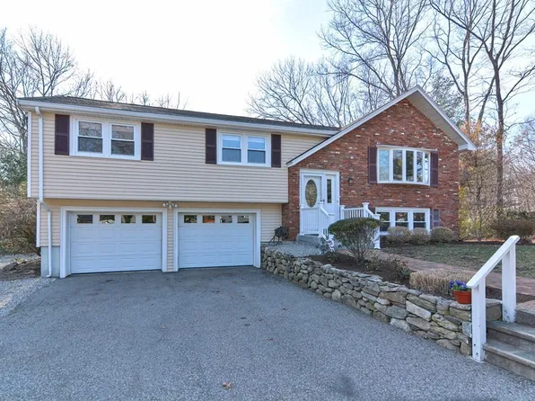145 Alder Rd, Westwood, MA 02090