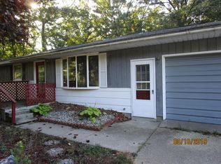 2695 W White Lake Dr, Whitehall, MI