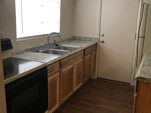 Kitchen new cabinets and countertops