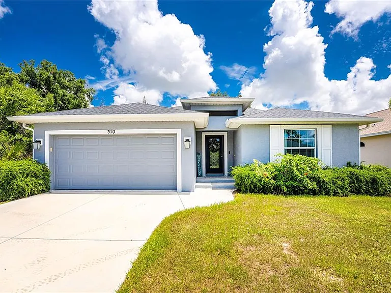 310 Albatross Rd — Photo 1
