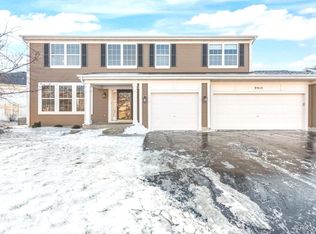9915 Berkshire Ln, Huntley, IL 60142