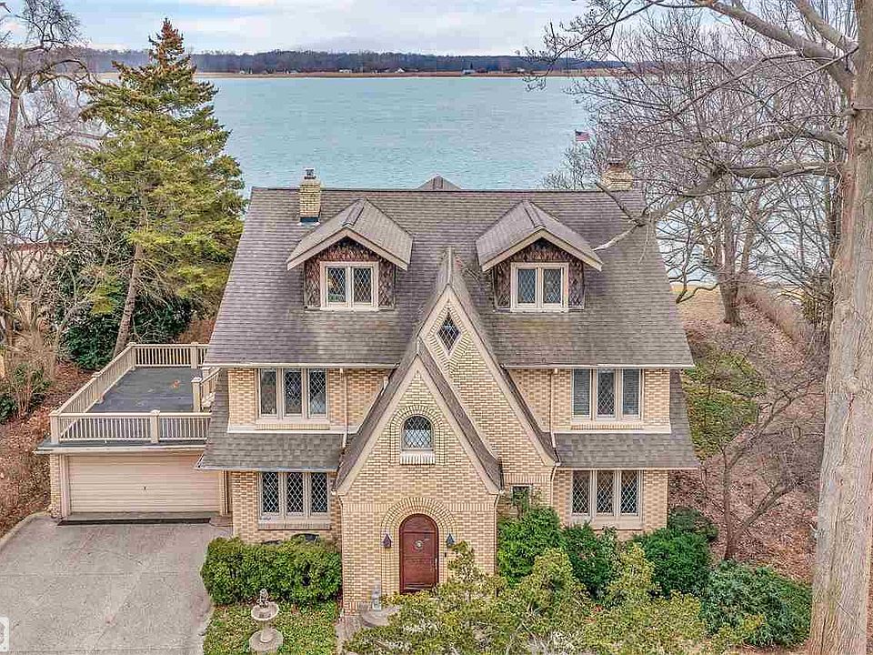 2424 Saint Clair River Dr, Algonac, MI 48001 Zillow