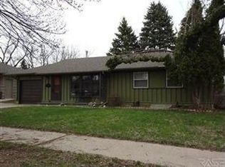 2100 S Van Eps Ave, Sioux Falls, SD 57105