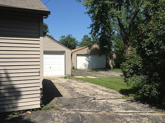 2nd image of 3216 Coleman Ave