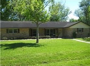 3302 Westminister St, Pearland, TX 77581