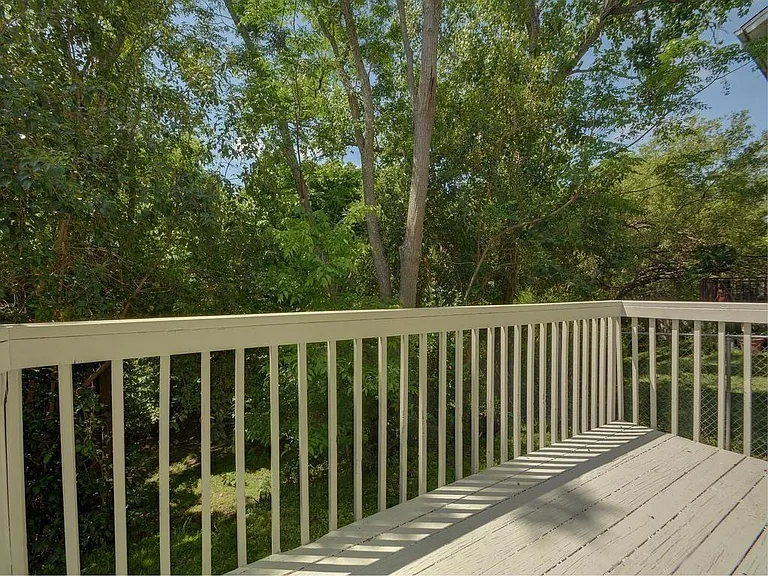 8421 Spring Valley Dr — Photo 13