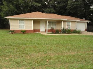 3191 Pinewoods Dr, Crestview, FL 32539