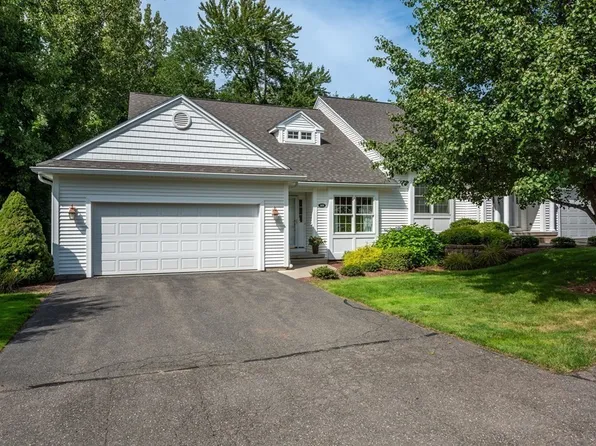59 Shadow Brook Est, South Hadley, MA 01075