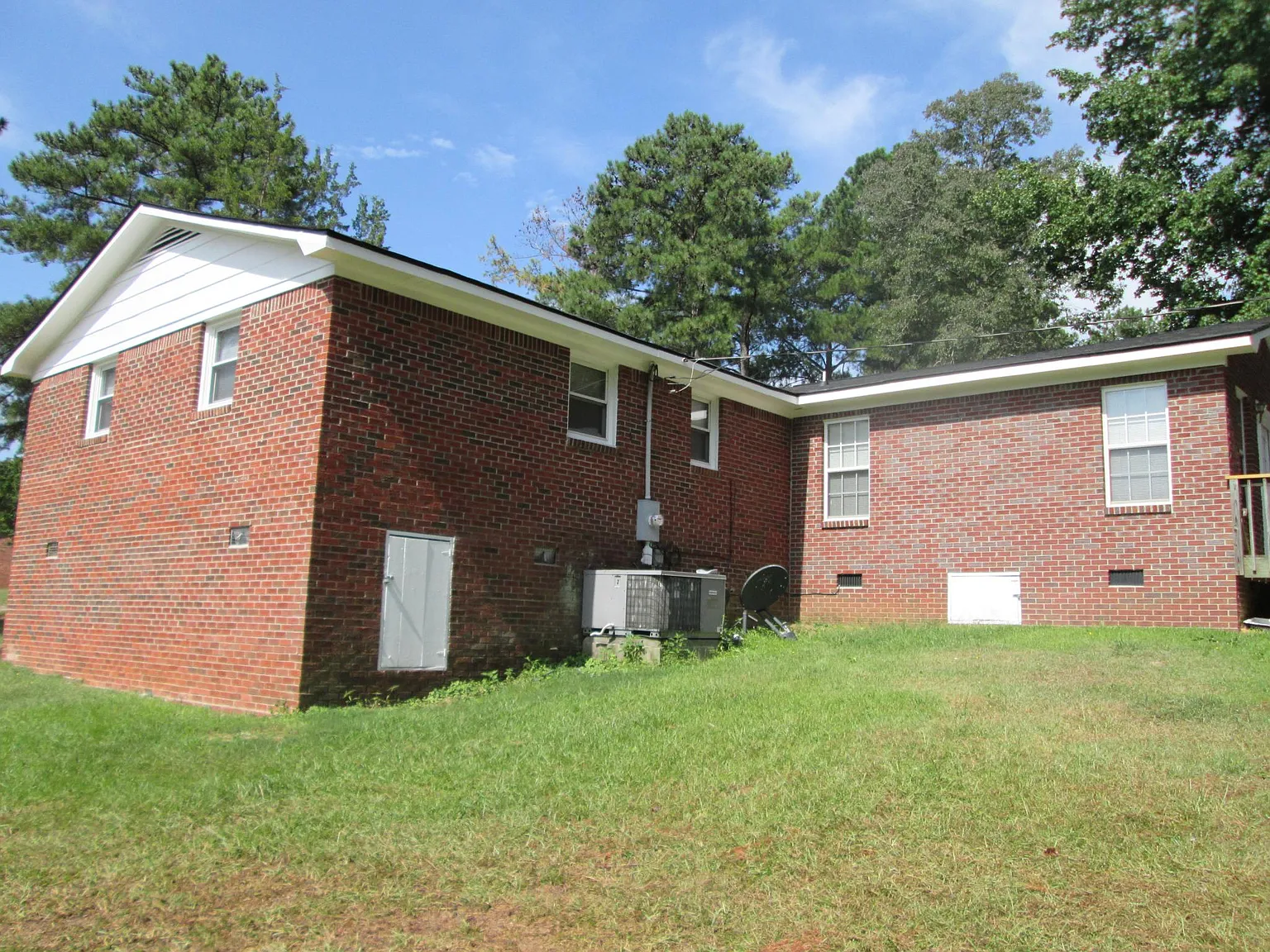3 bed, 1470 sqft, $1,269 — Photo 4