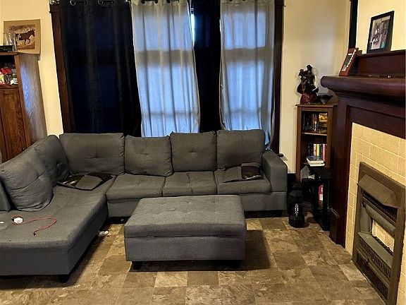 5th image of 1151 W 21st St