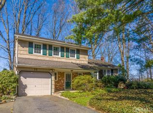 11 Myrtle Rd, East Brunswick, NJ 08816