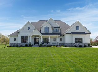 549 Morningstar Rd, Auburn, IN 46706