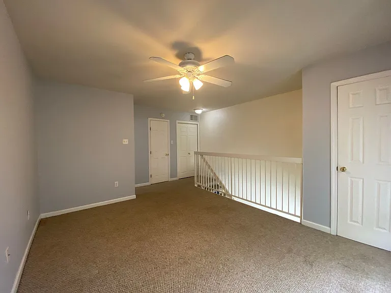 454 W Parker Blvd #B9 — Photo 8