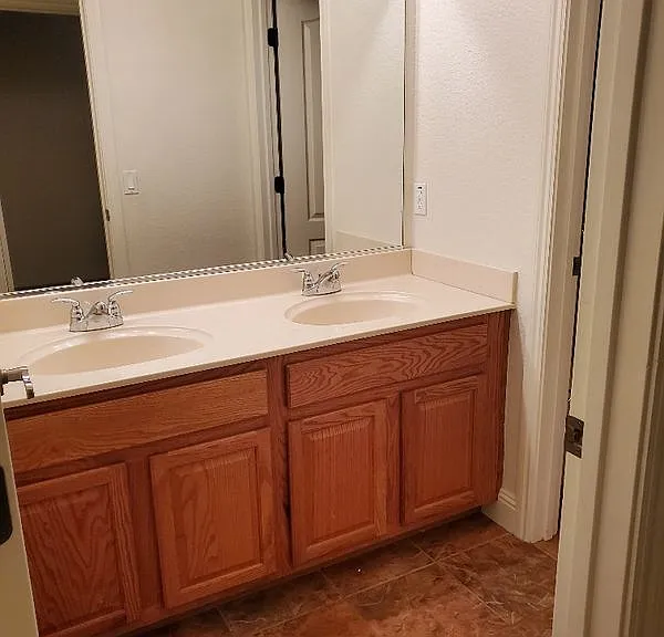1004 Hildebrand Cir — Photo 33
