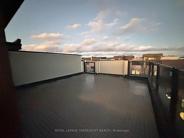 55 Ingersoll Ln — Photo 34