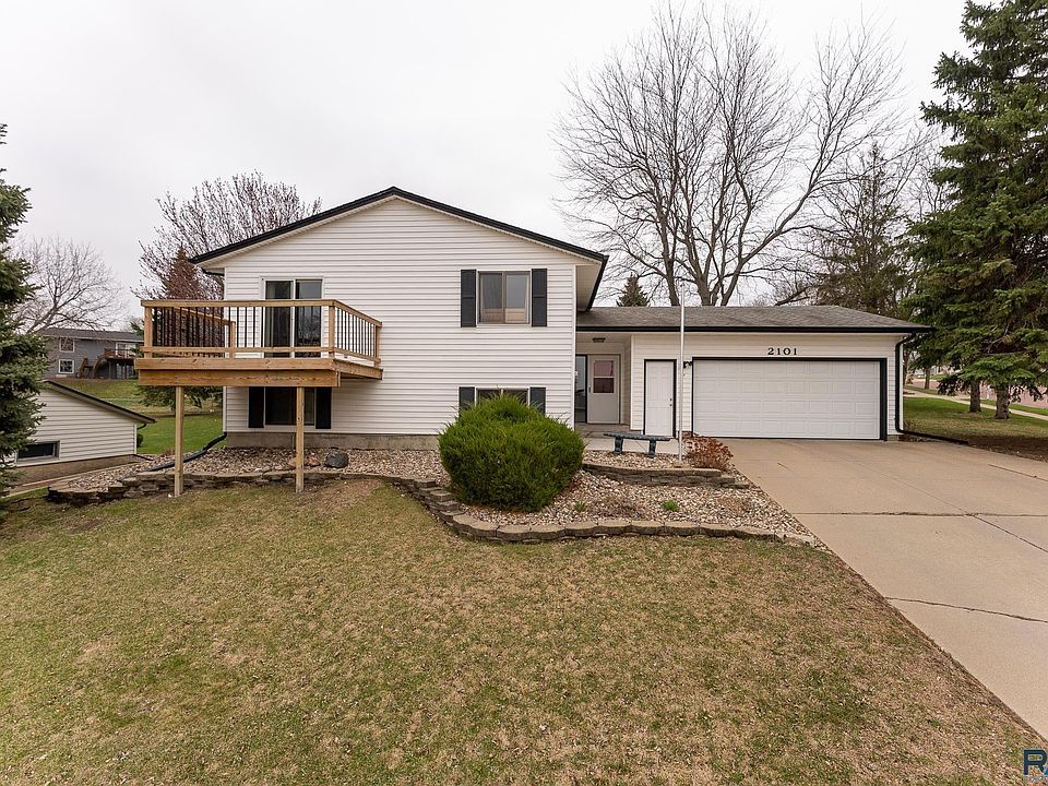 2101 E Tricia Ln, Sioux Falls, SD 57103 Zillow