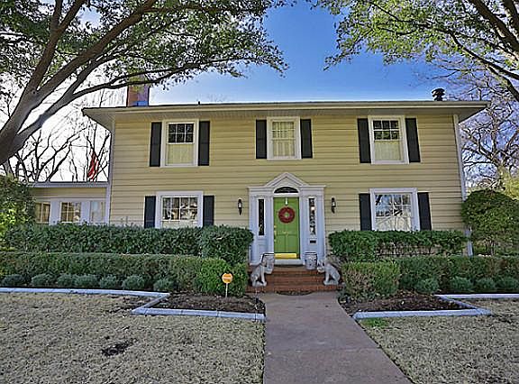 2nd image of 860 Amarillo St