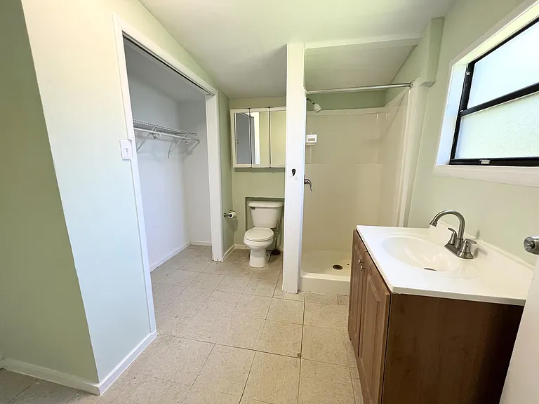 310 Dickson Dr — Photo 7