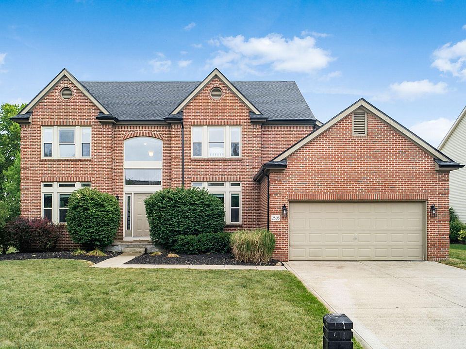 1st image of 2805 Woods Cres