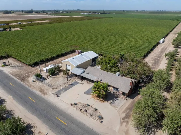 13333 S Dewolf Ave, Selma, CA 93662