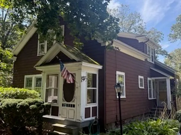 155 Tory Fort Ln, Worcester, MA 01602