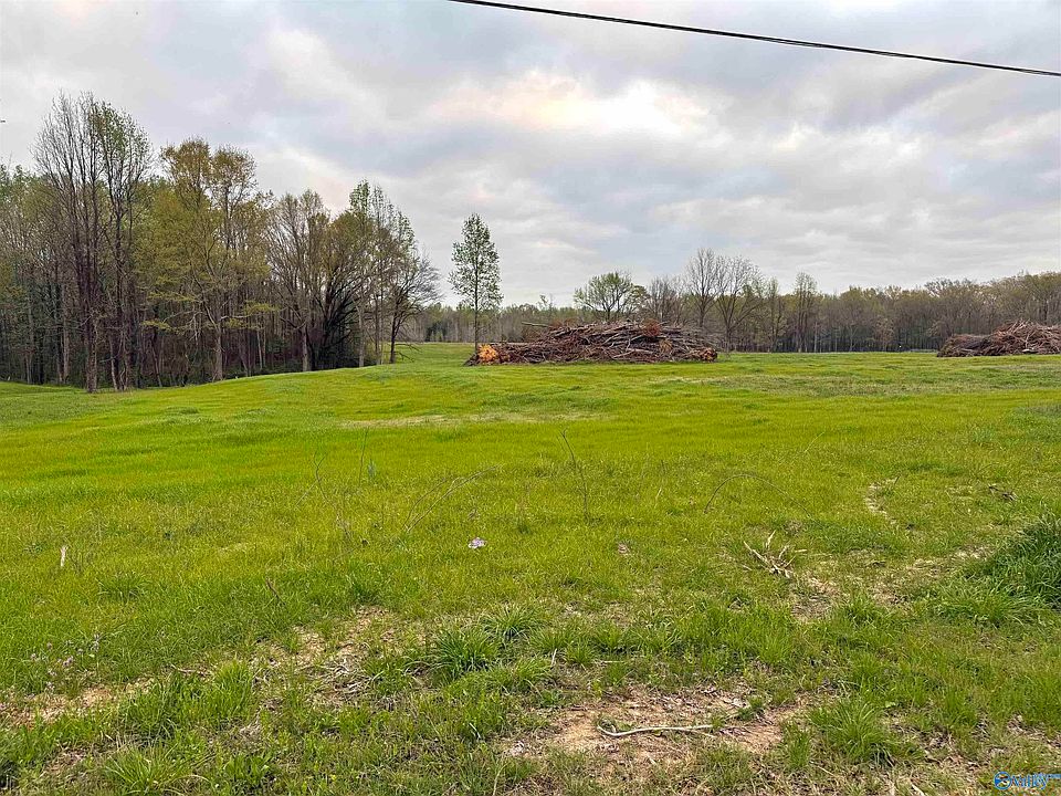 1st image of 2 Glass Hollow Rd