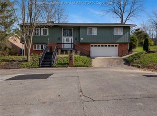 10 Partridge Ct, Huntington, WV 25705