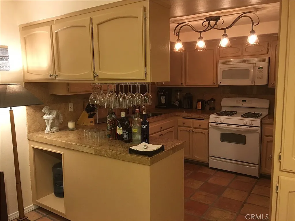 19451 Sherman Way — Photo 3