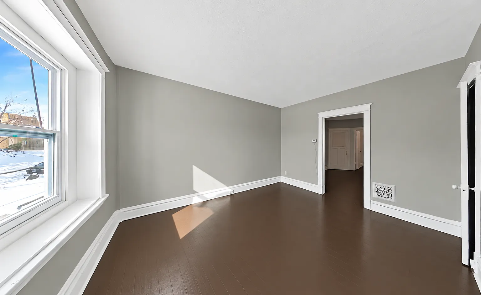 1 bed, 700 sqft, $850 — Photo 2
