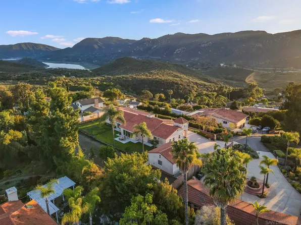 1832 Via Rancho Pkwy, Escondido, CA 92029