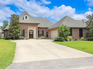1212 Benvue Ln, Lake Charles, LA 70605