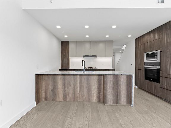 5th image of 3590 W 39th Ave #305