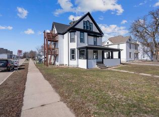 2007 College St, Cedar Falls, IA