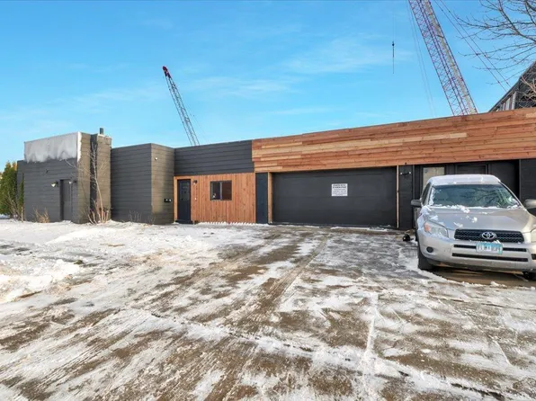 2116 W 2nd St, Duluth, MN 55806