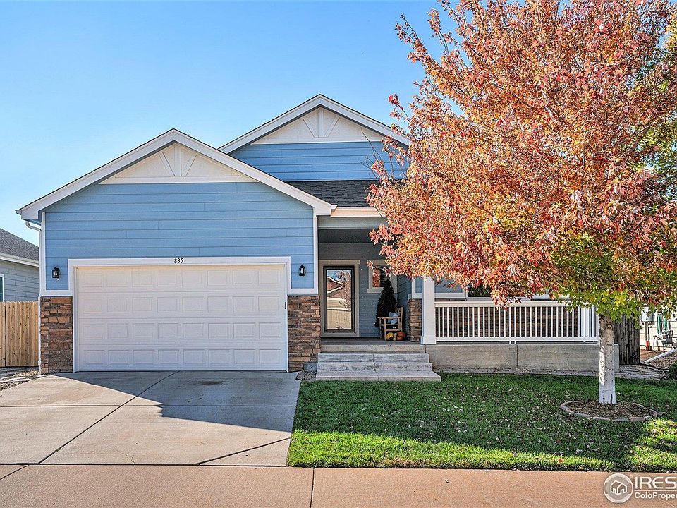 1st image of 835 Saddleback Dr